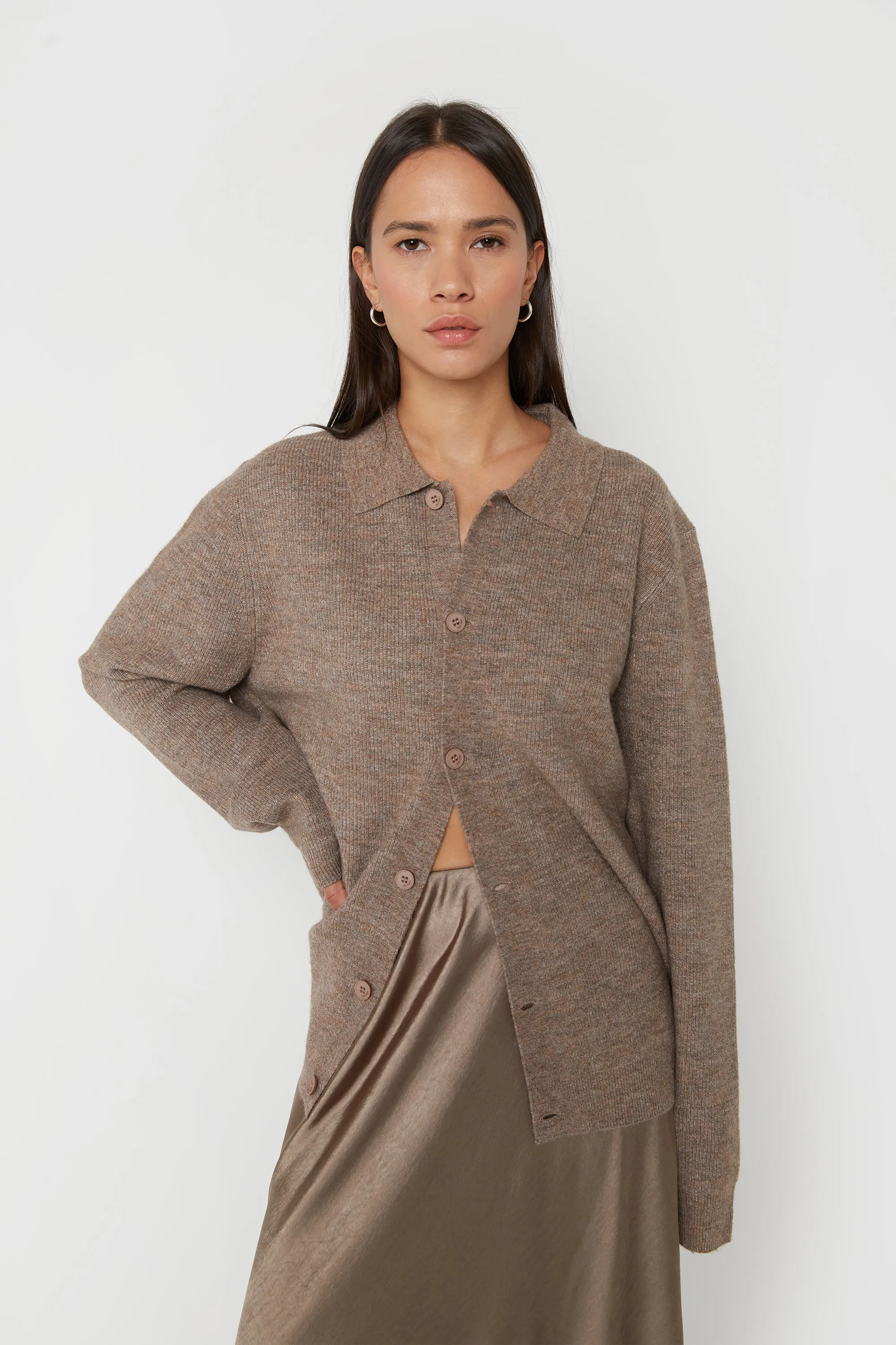 COLLARED CARDIGAN