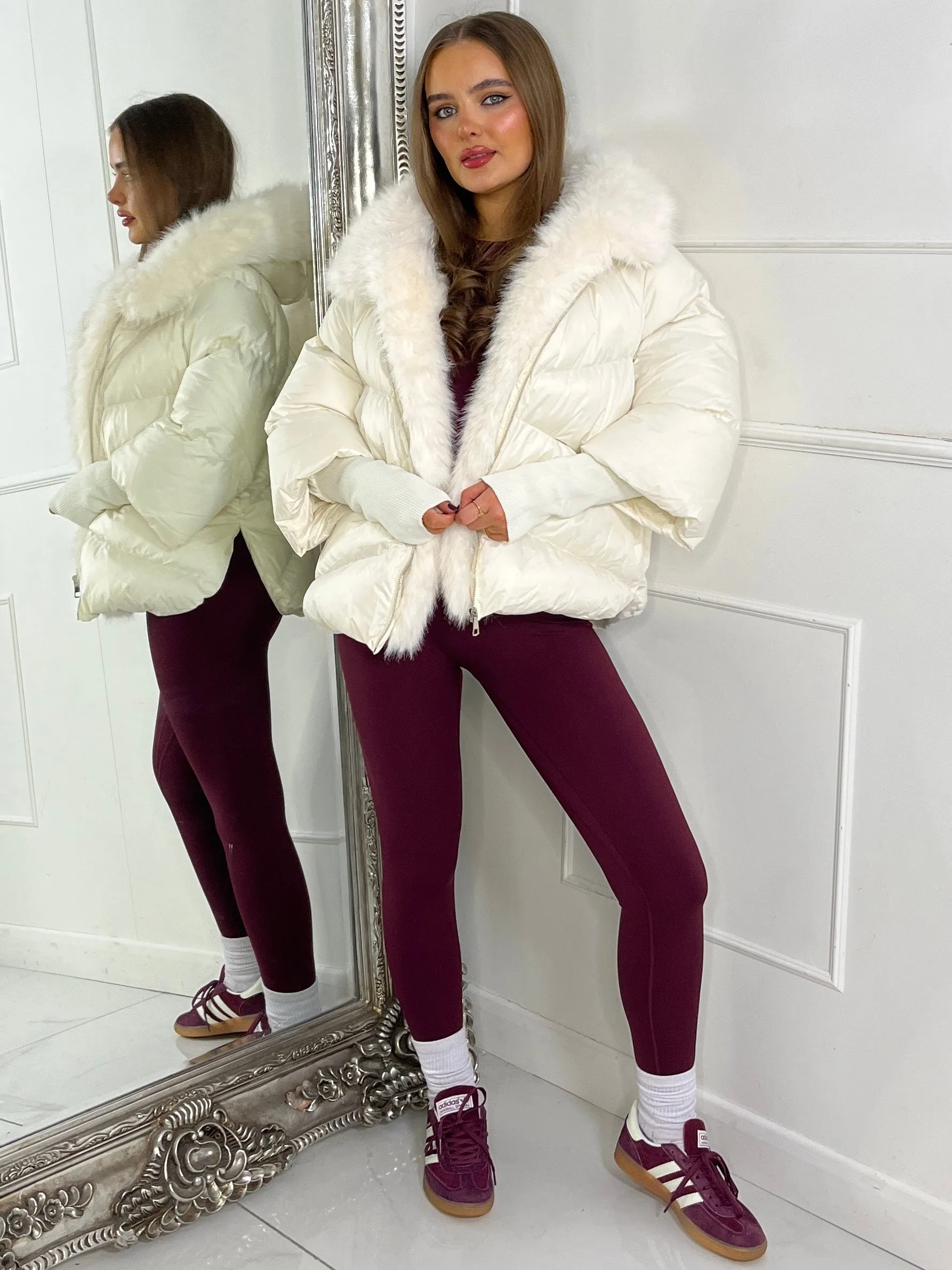 hooded puffer coat with faux fur trim - Cream