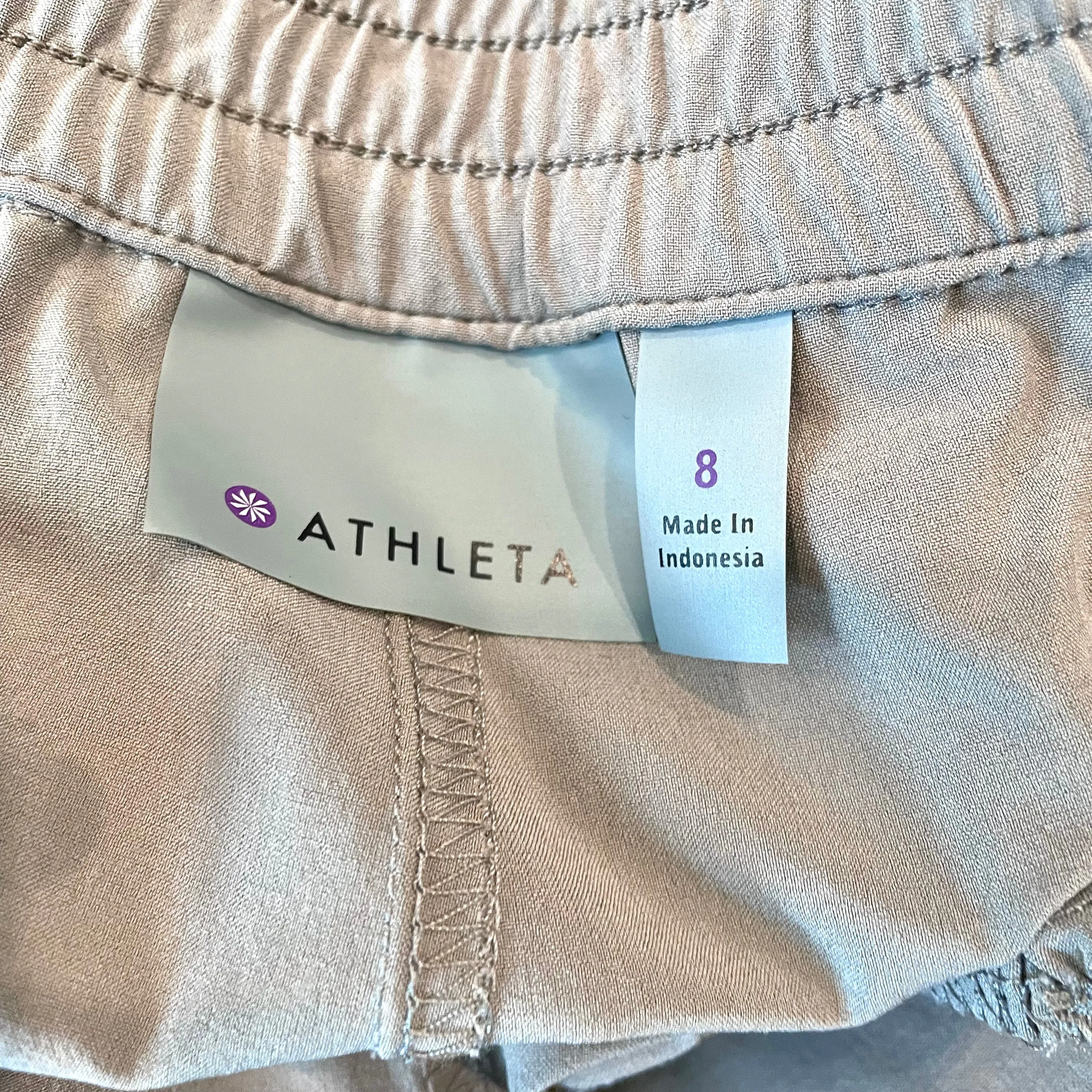 Lightweight Cargo Ankle Pants