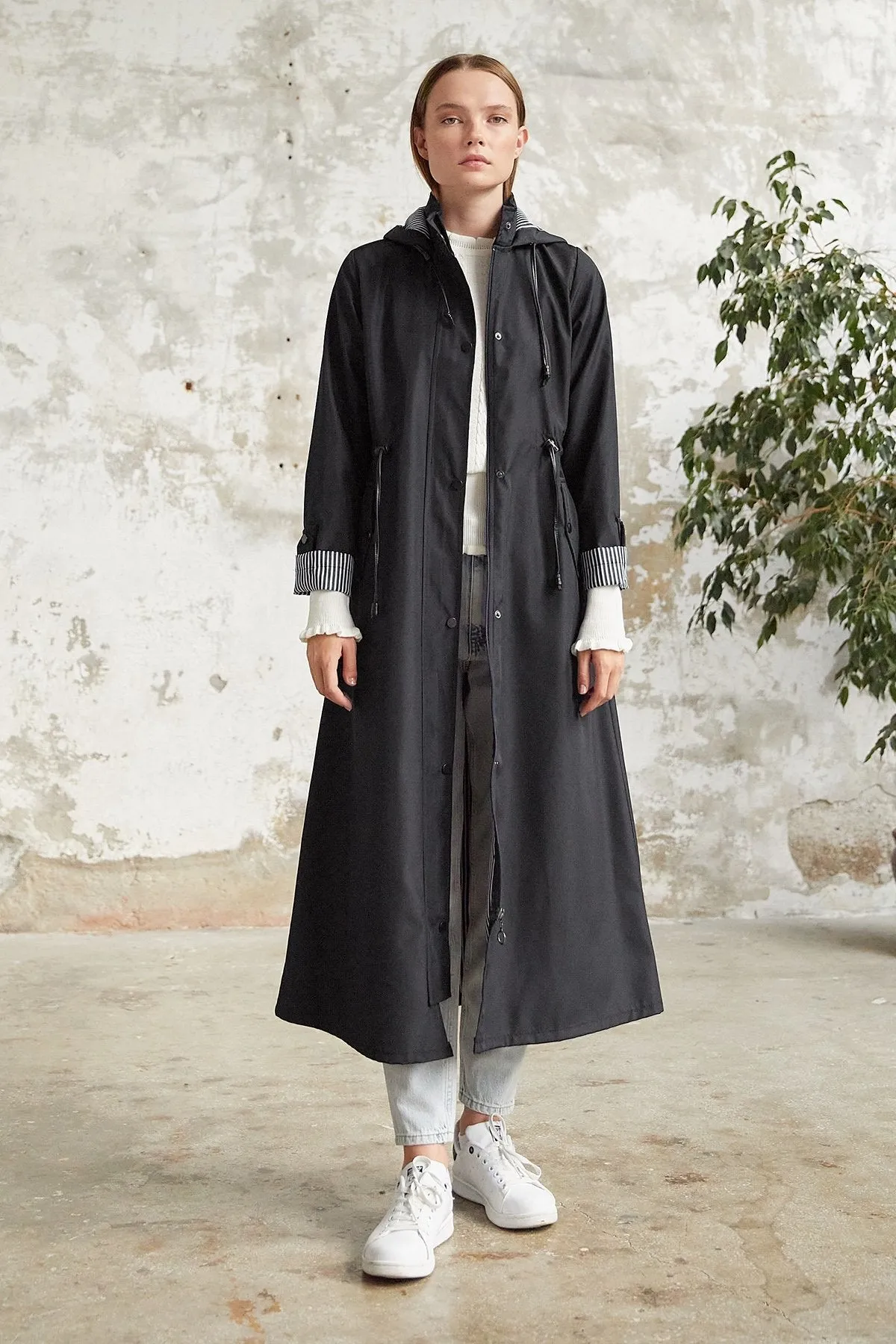 MDS Women Line Pattern Trench Coat - Black - Scandicci
