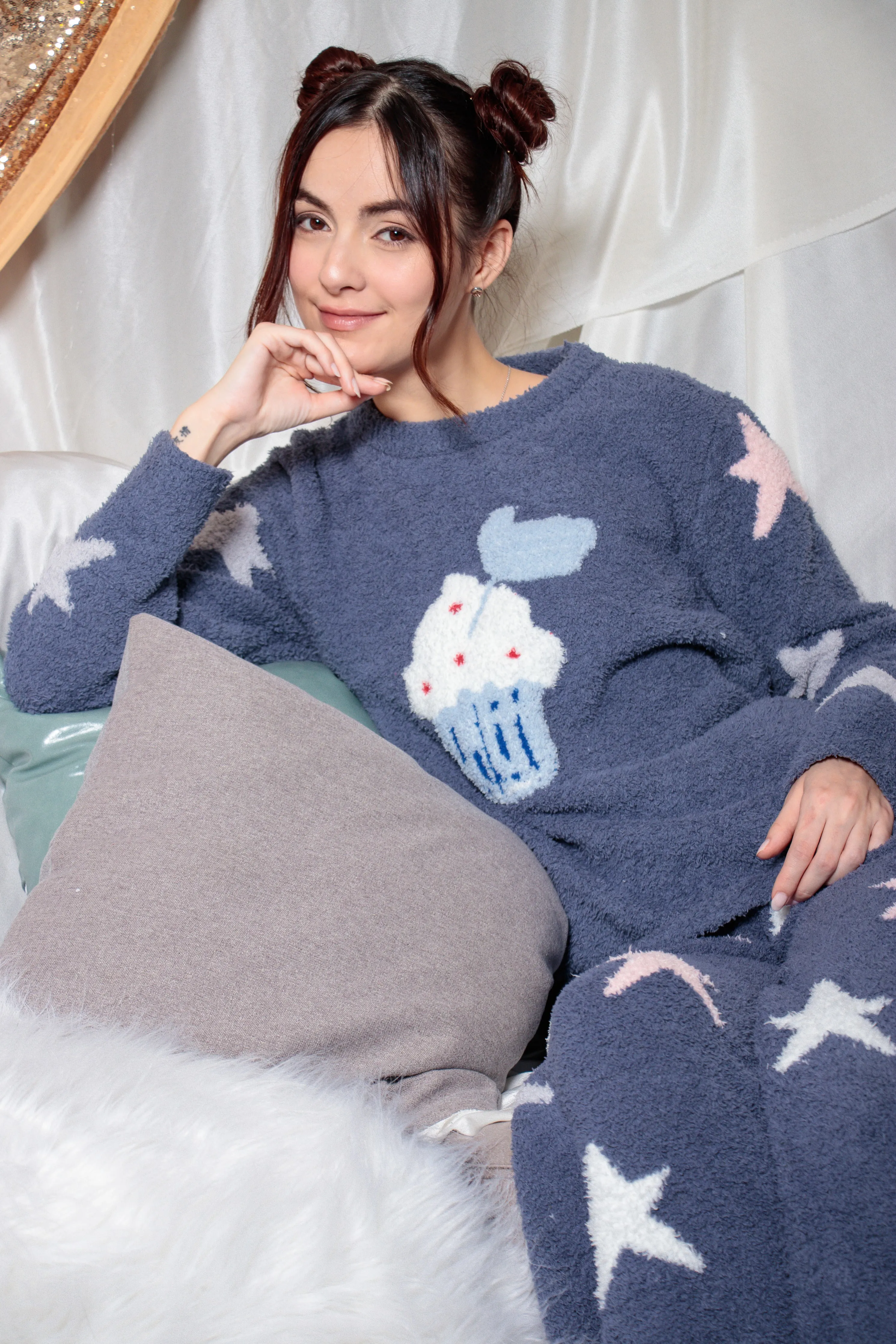 Starry Starry Magical Cupcake Lounge Set in Serenity