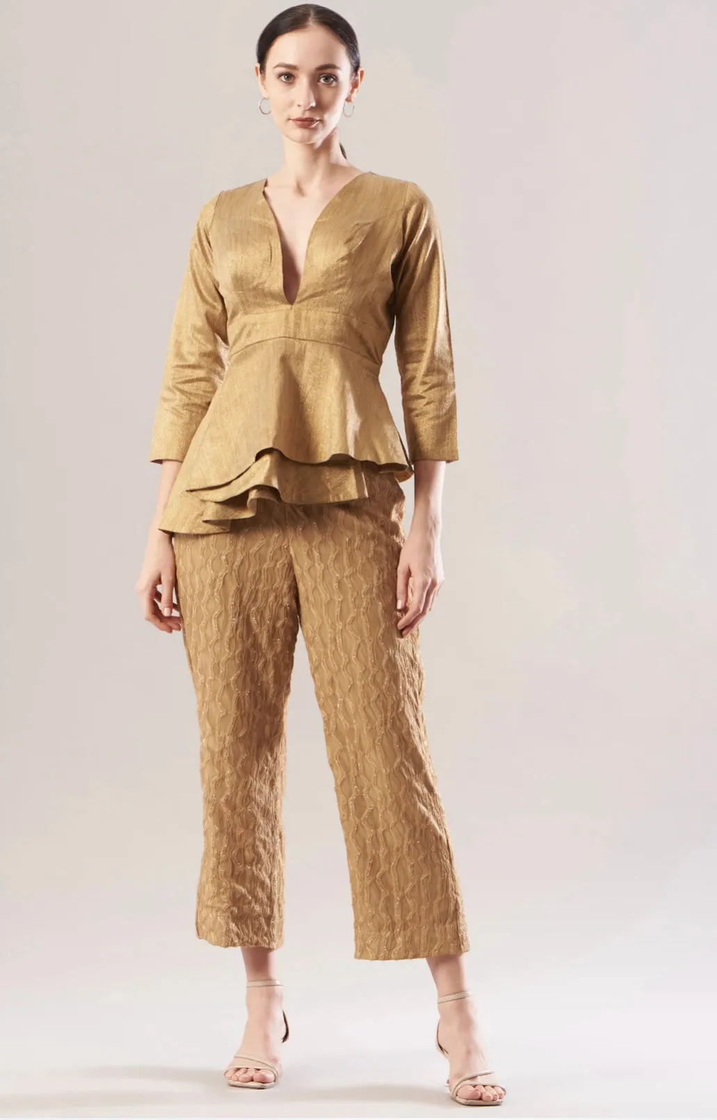 Textured Crop Gold Women's Evening pants