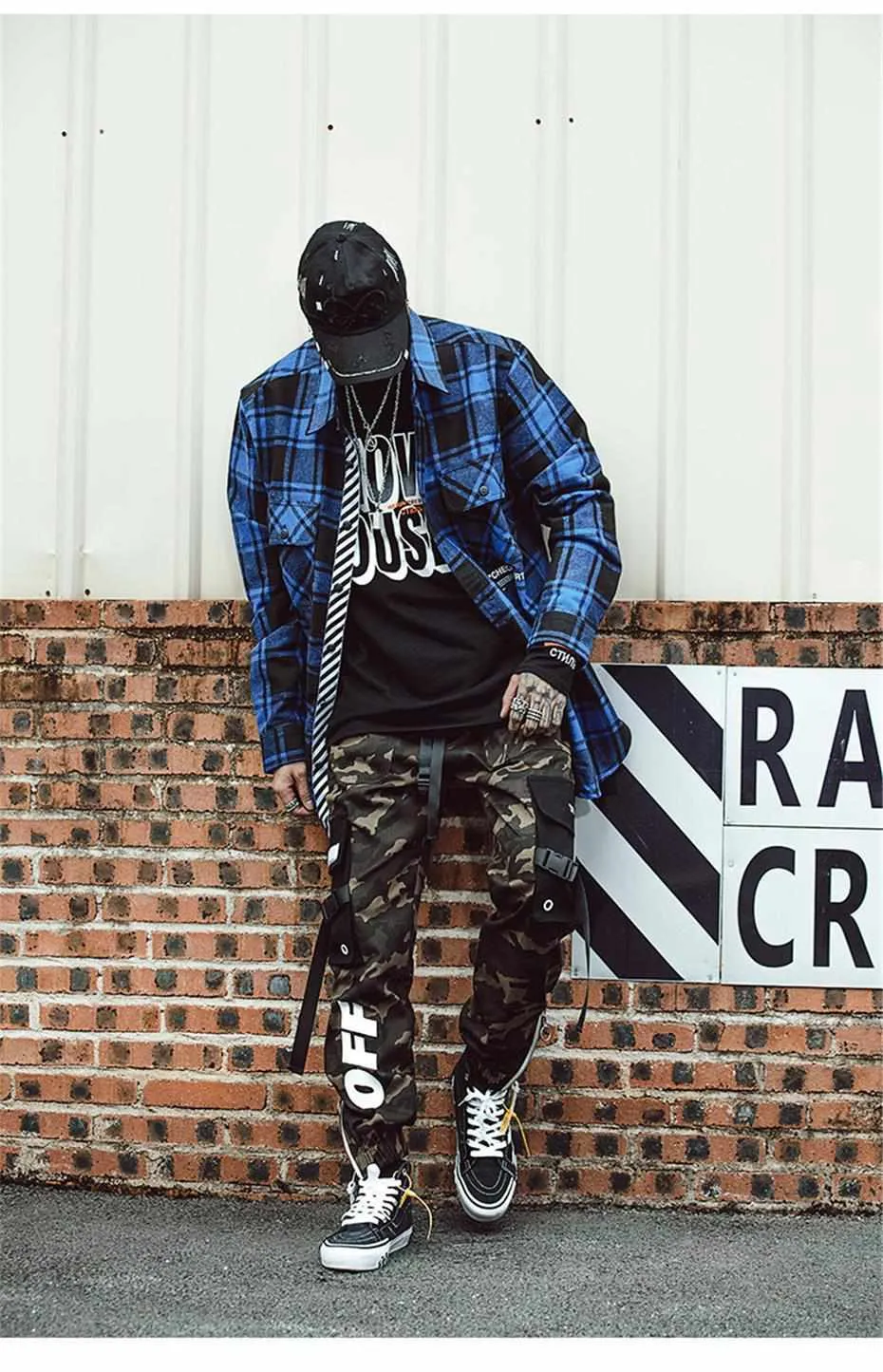 UB "Camo Cargo"