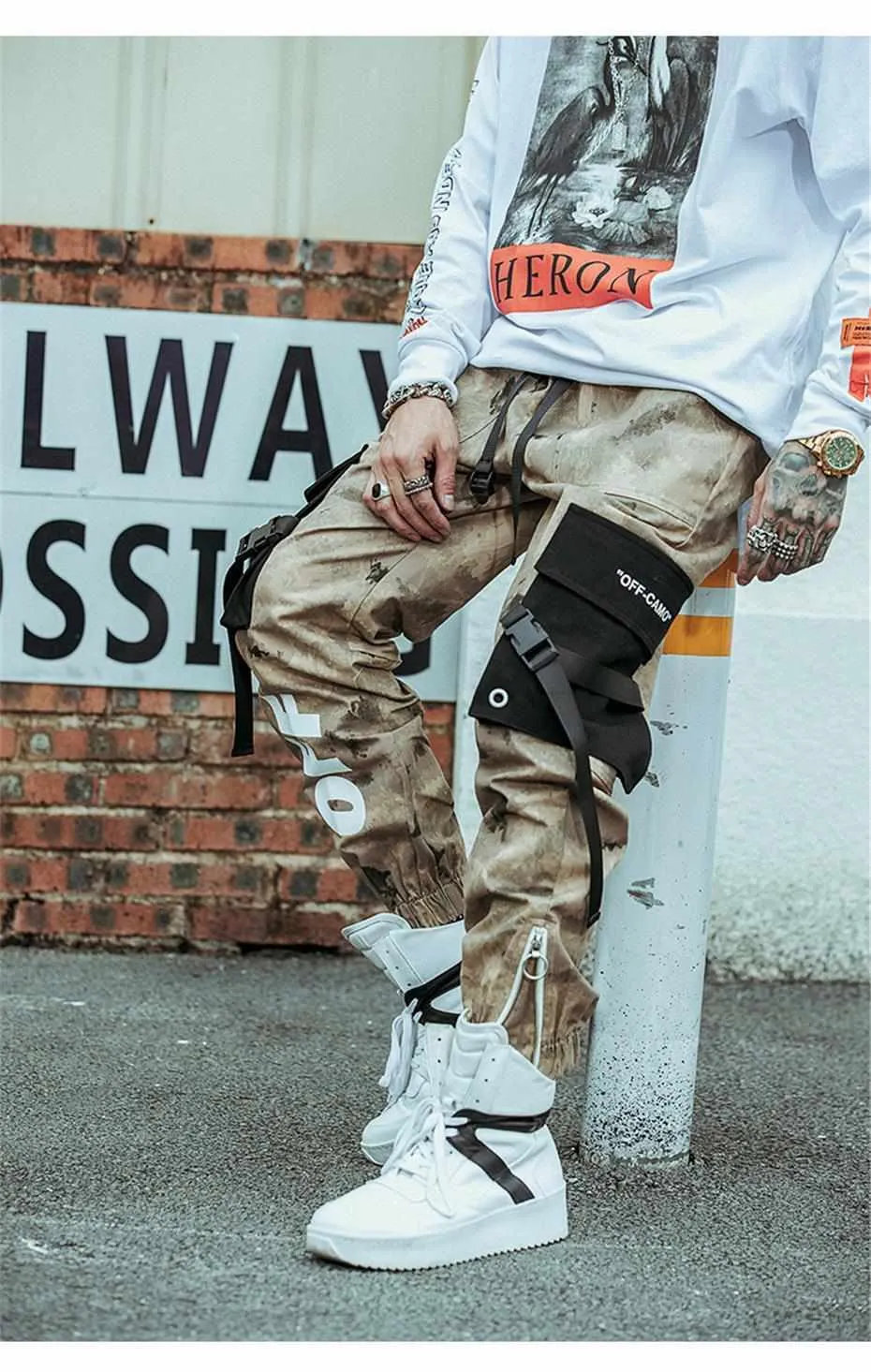 UB "Camo Cargo"