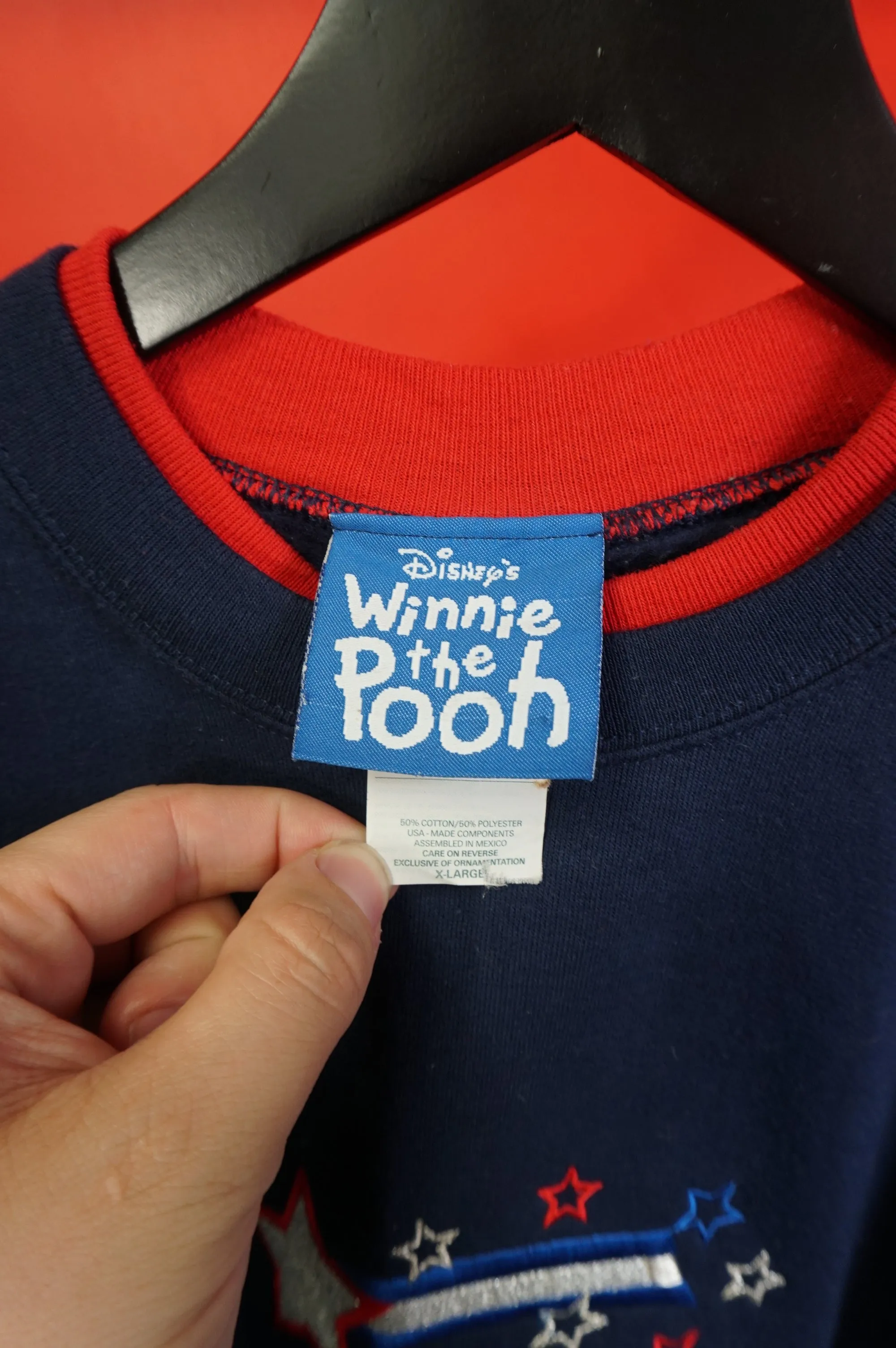 (XL) Vtg Patriotic Pooh Crewneck